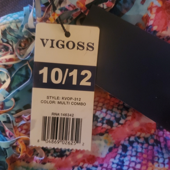 Vigoss swimsuit - Picture 1 of 3